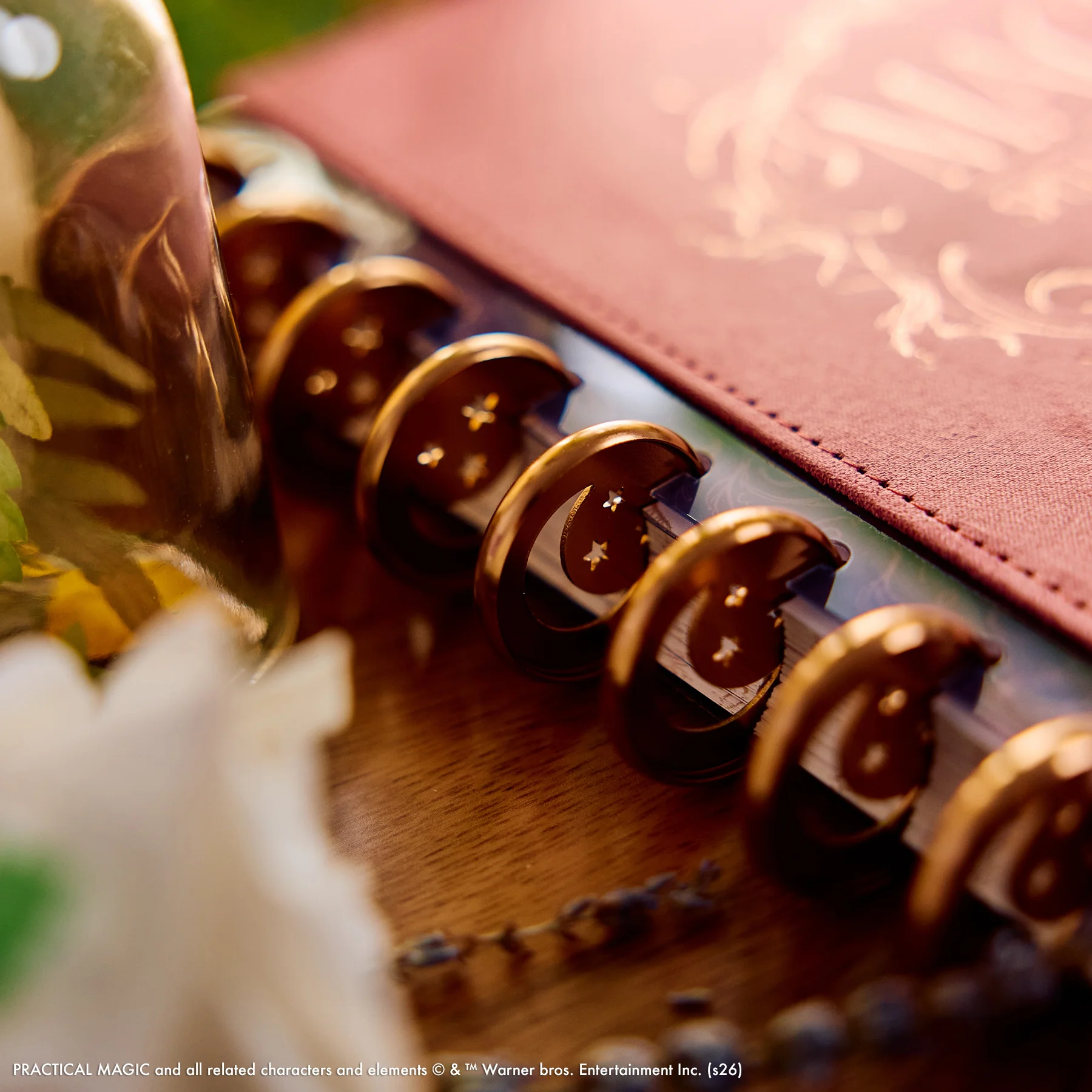 Happy Planner Classic Specialty 12 havi discbound tervező - Practical Magic - 2. kép